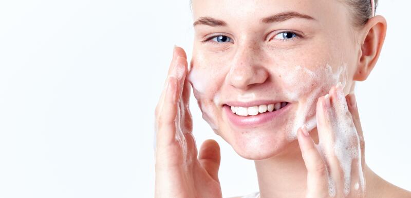 quel-savon-utiliser-en-cas-d-acne-ducray