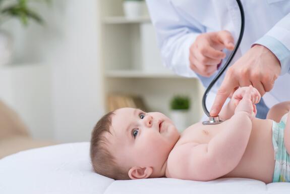 eczema-bebe-eczema-nourrisson-qu-est-ce-que-c-est-eczema-bebe-quand-faut-il-consulter-ducray