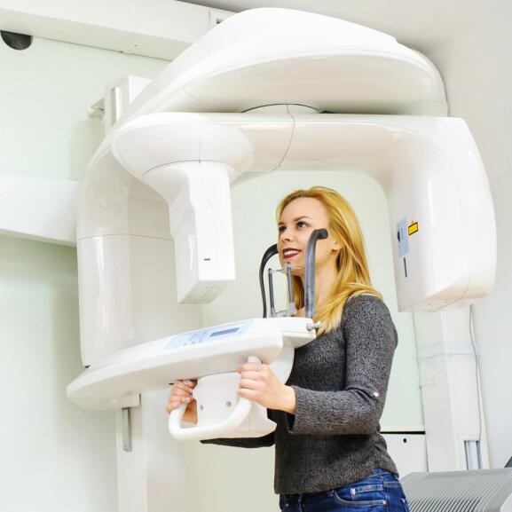 Radiografia panorâmica dentária: procurar cáries e outros problemas orais