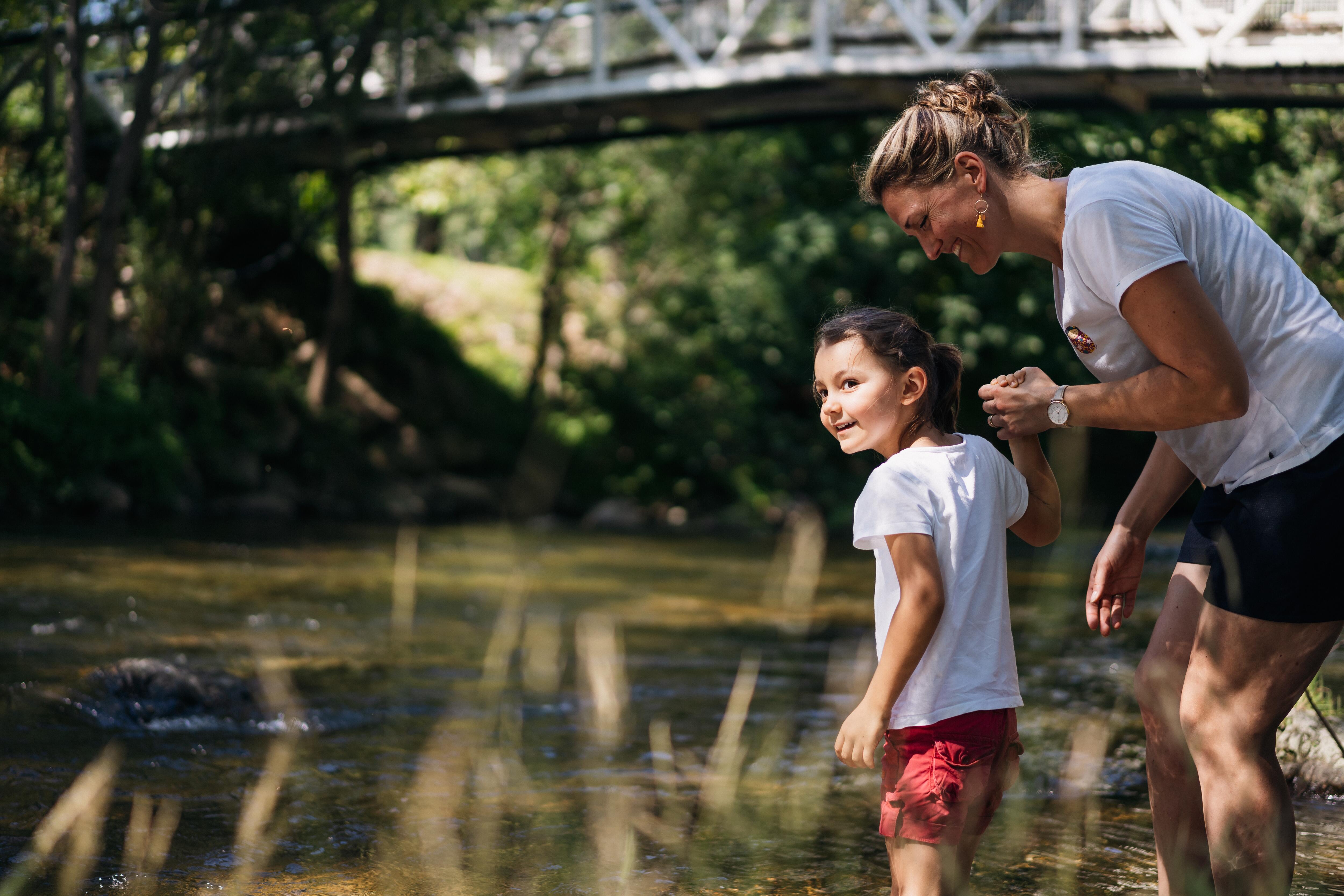 AV_dematitis-atopic-child-girl_lifestyle