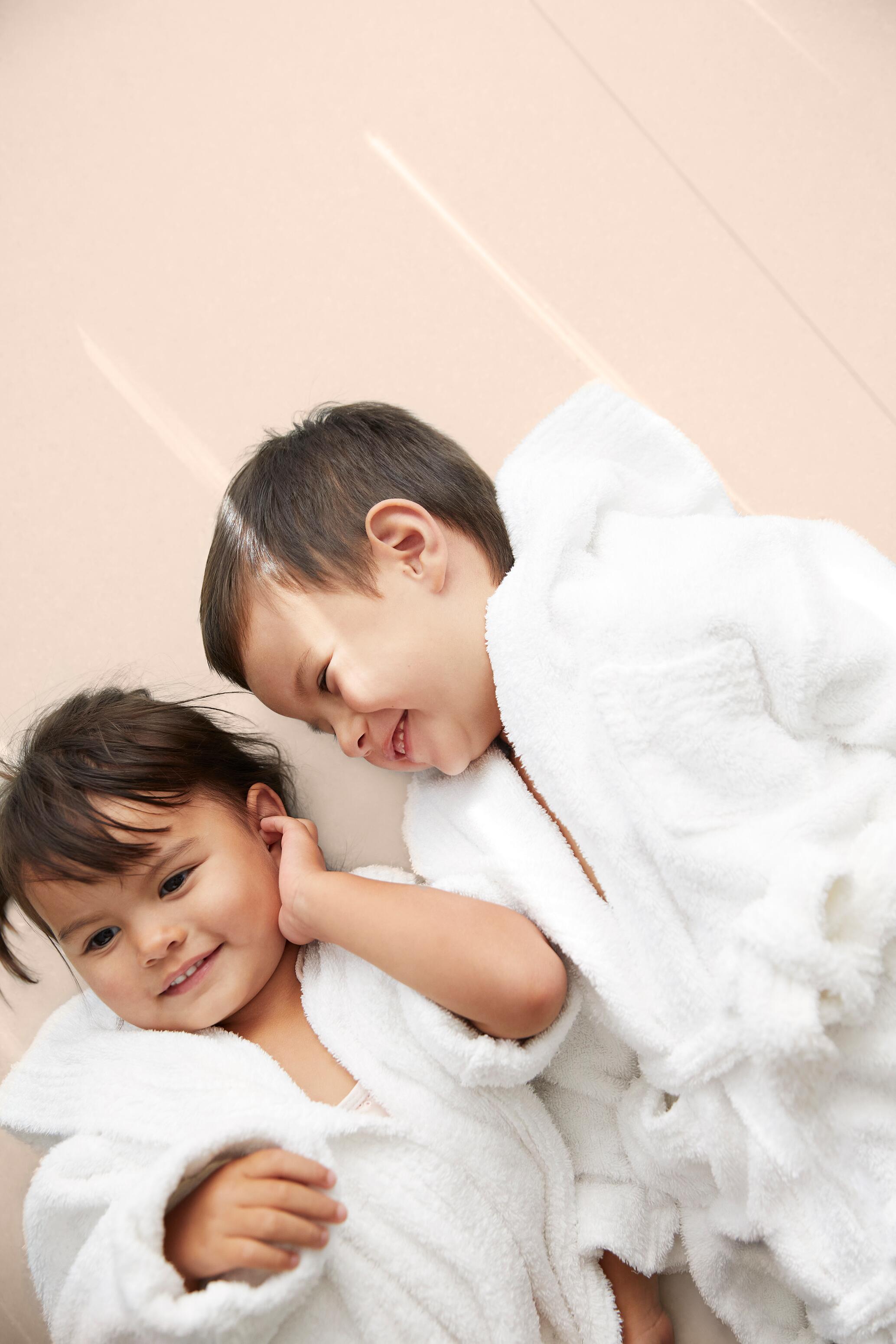 av_hydrotherapy_center_children_pinkb_bdrvb