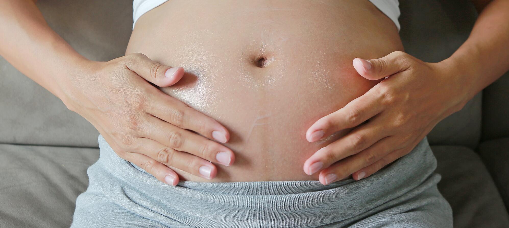 AD_SCARS_STRETCH-MARKS_PREGNANT-WOMAN_LARGE_2021