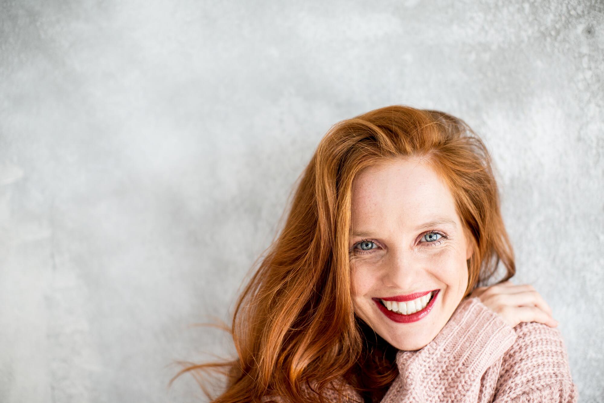 OC_WOMAN_SMILE_4_ADOBESTOCK_2019_45702