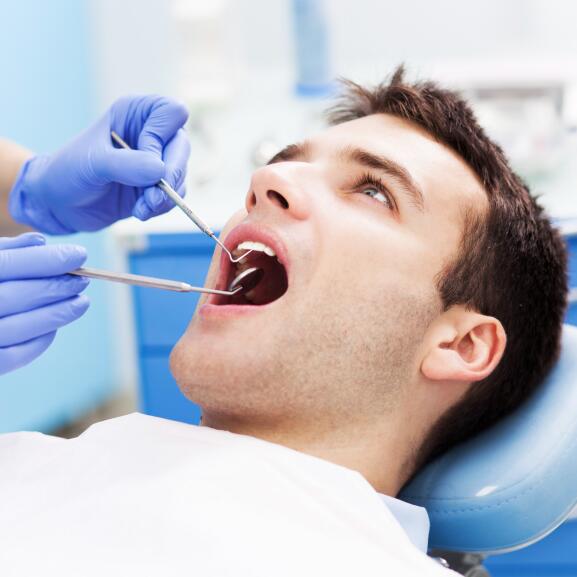 Skaling u stomatologa