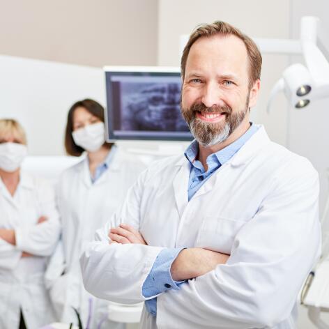 Συνεργασία με χειρουργούς οδοντιάτρους