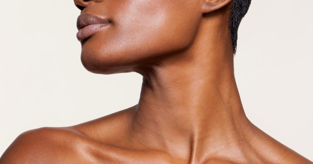 AD_SOLAR_DARK-SKINNED-WOMAN-SMILING_LARGE_2021