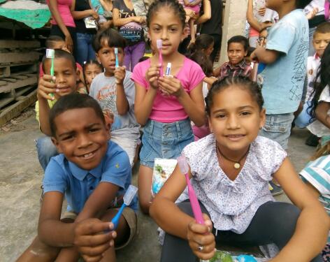 oc_venezuela_restricted-rights_kids 472*375