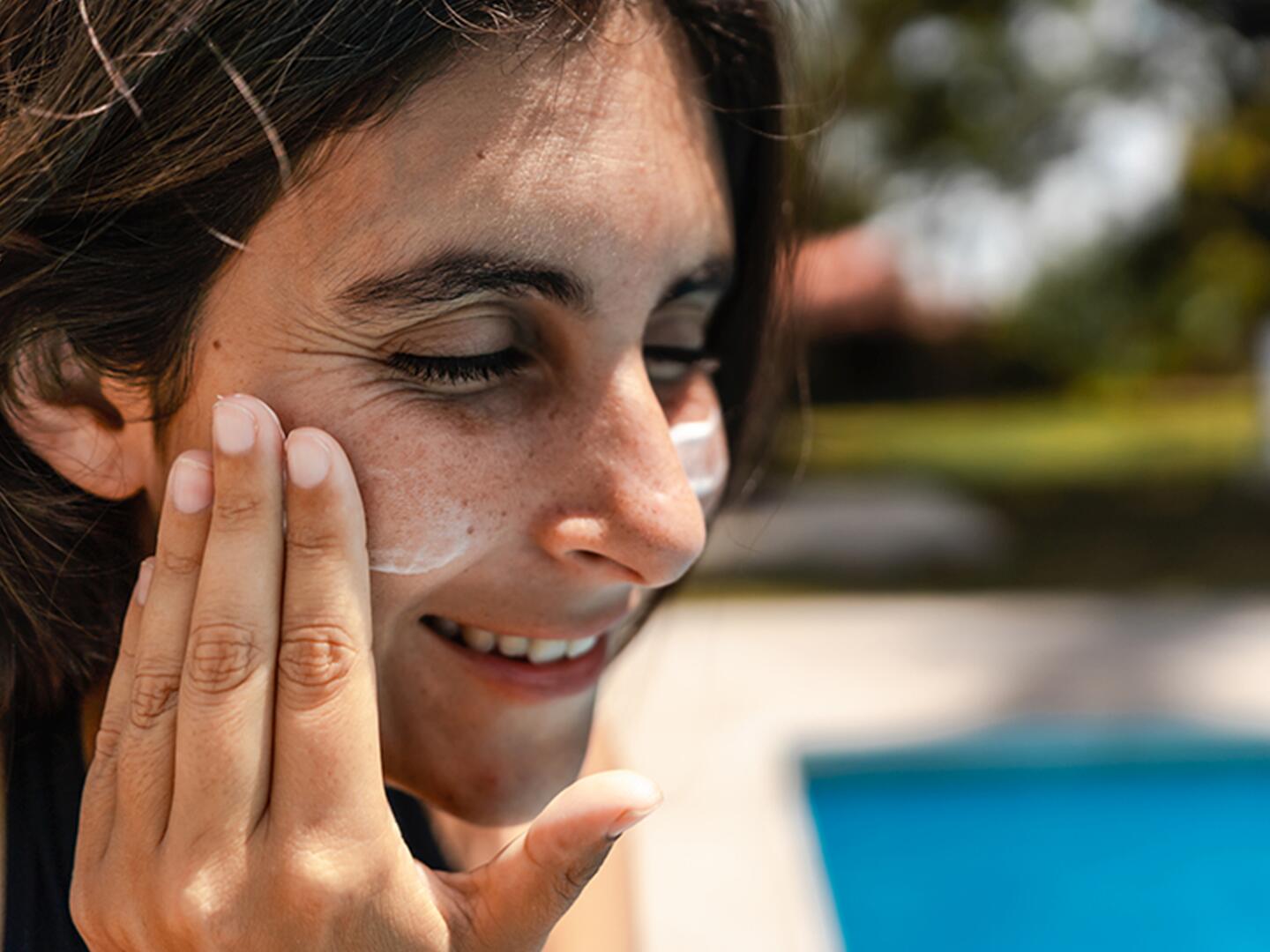 Warum, wie und wann Sie Ihre empfindliche Haut vor UV-Strahlung bewahren sollten