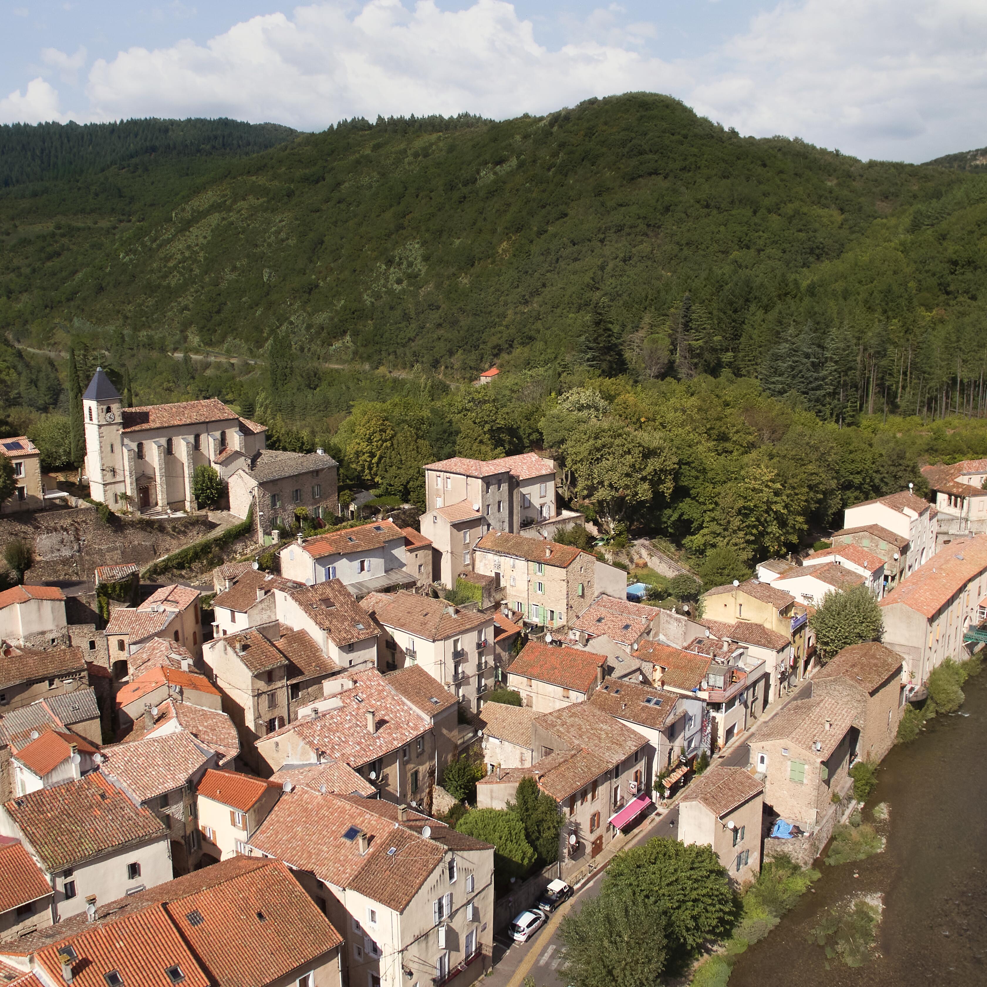 av_instit-village-avene2-drone-hdrvb-square