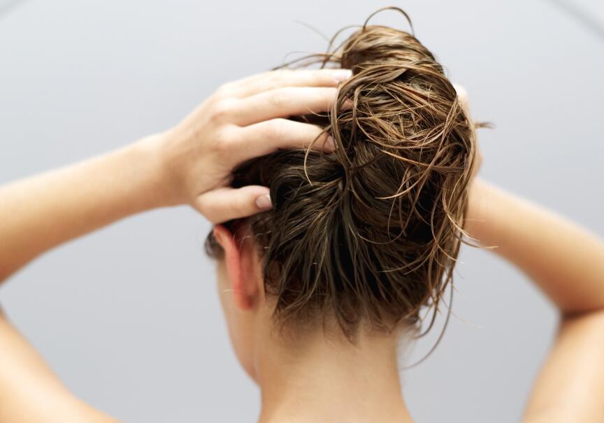 du_neurodermitis_silo_fettige_haare_shampoo_bild