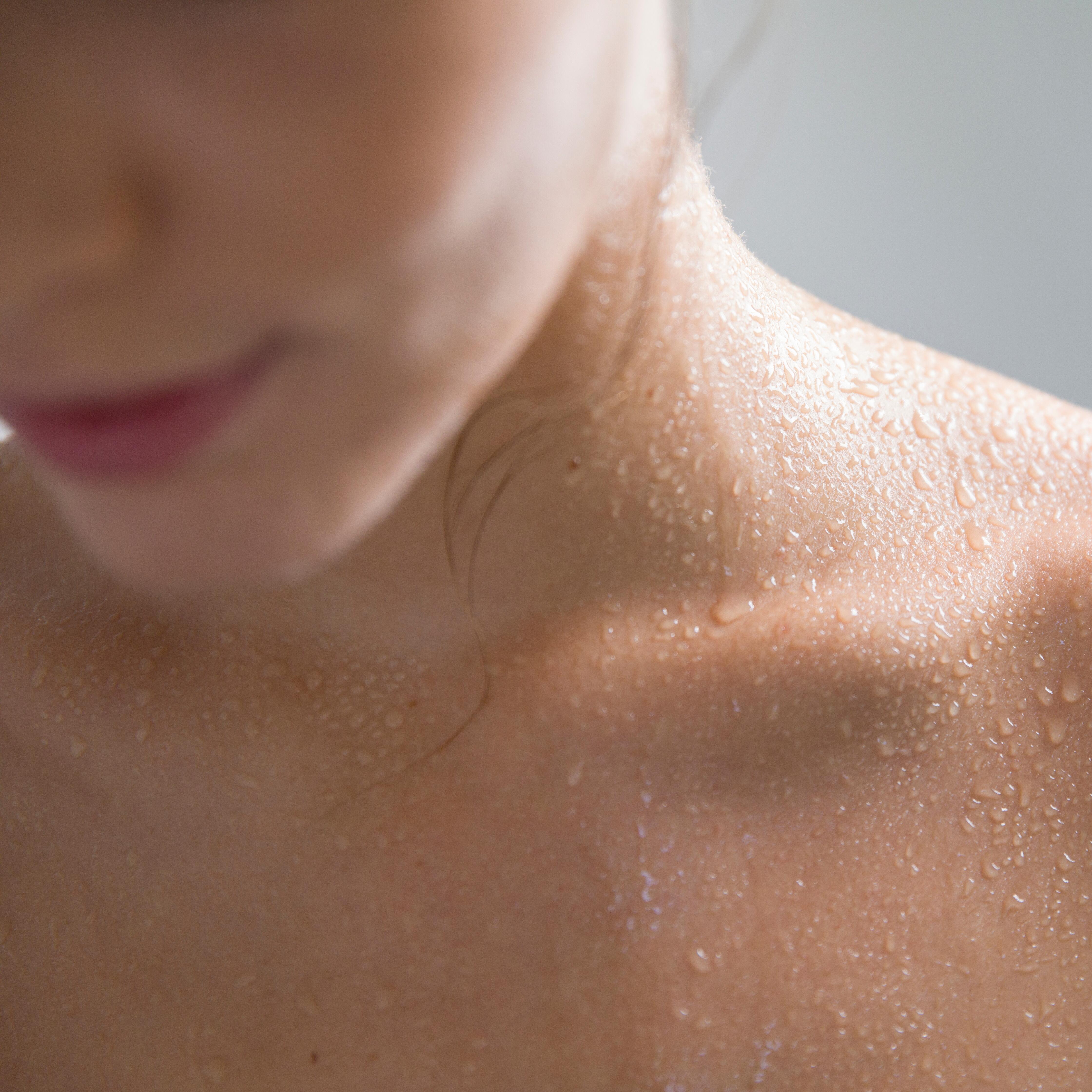 AV_instit-thermal-water-skin-hdrvb-square