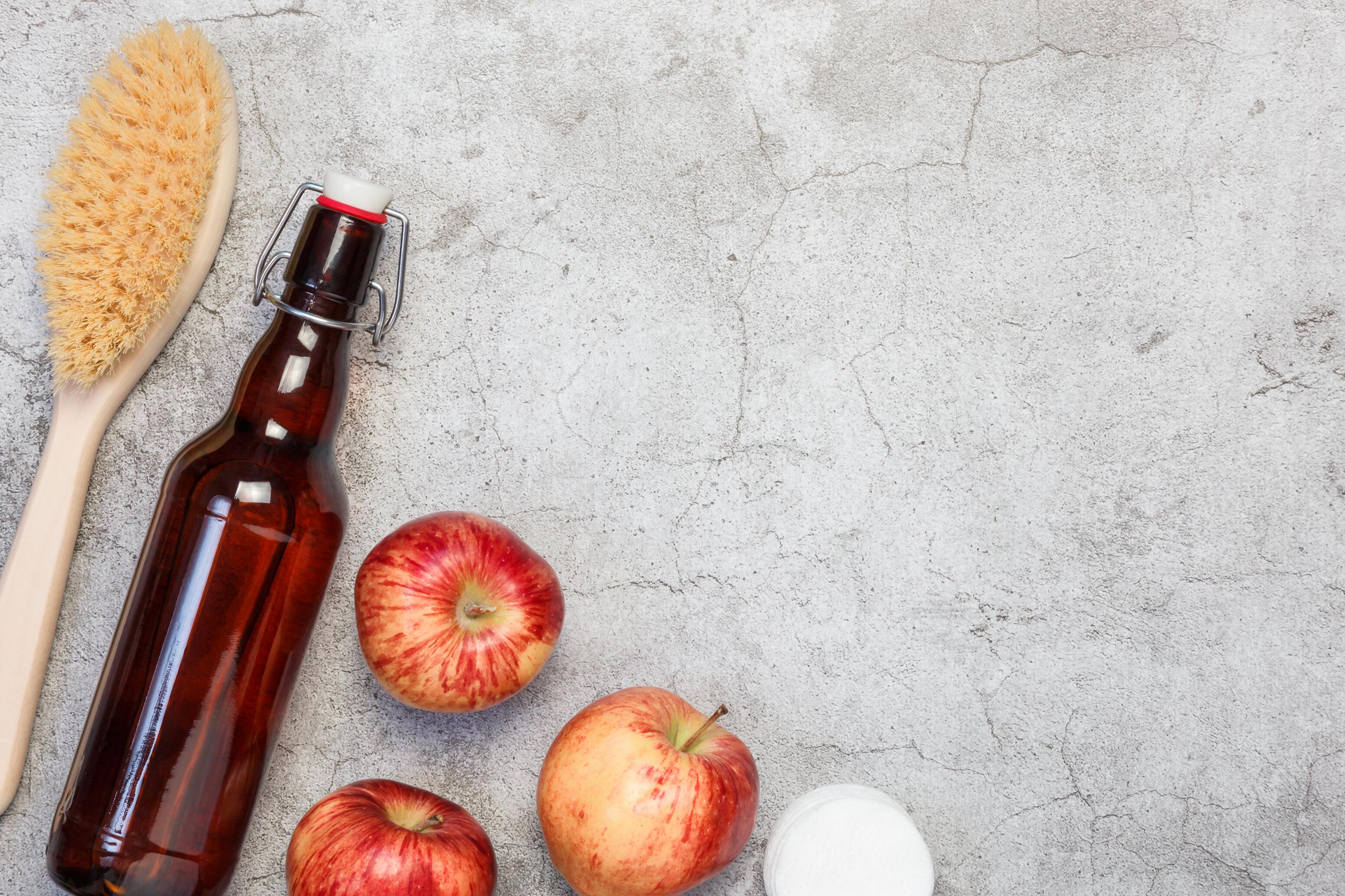 What natural remedy is there for seborrheic dermatitis? | Ducray