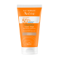Protecție cu spectru ultra-larg: filtru TriAsorB™ brevetat: primul filtru organic Pierre Fabre care protejează împotriva luminii albastre, dincolo de razele UV. Cod strict de formulare pentru piele și mediu.