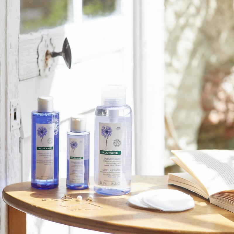 Água Micelar Desmaquilhante com água floral de Flor de Ciano