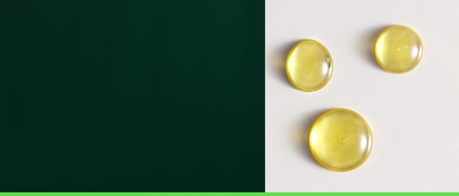 RF_Triphasic_Bannière_Ingredient-Huile-Essentielle_Desktop_Website_1600x685_24