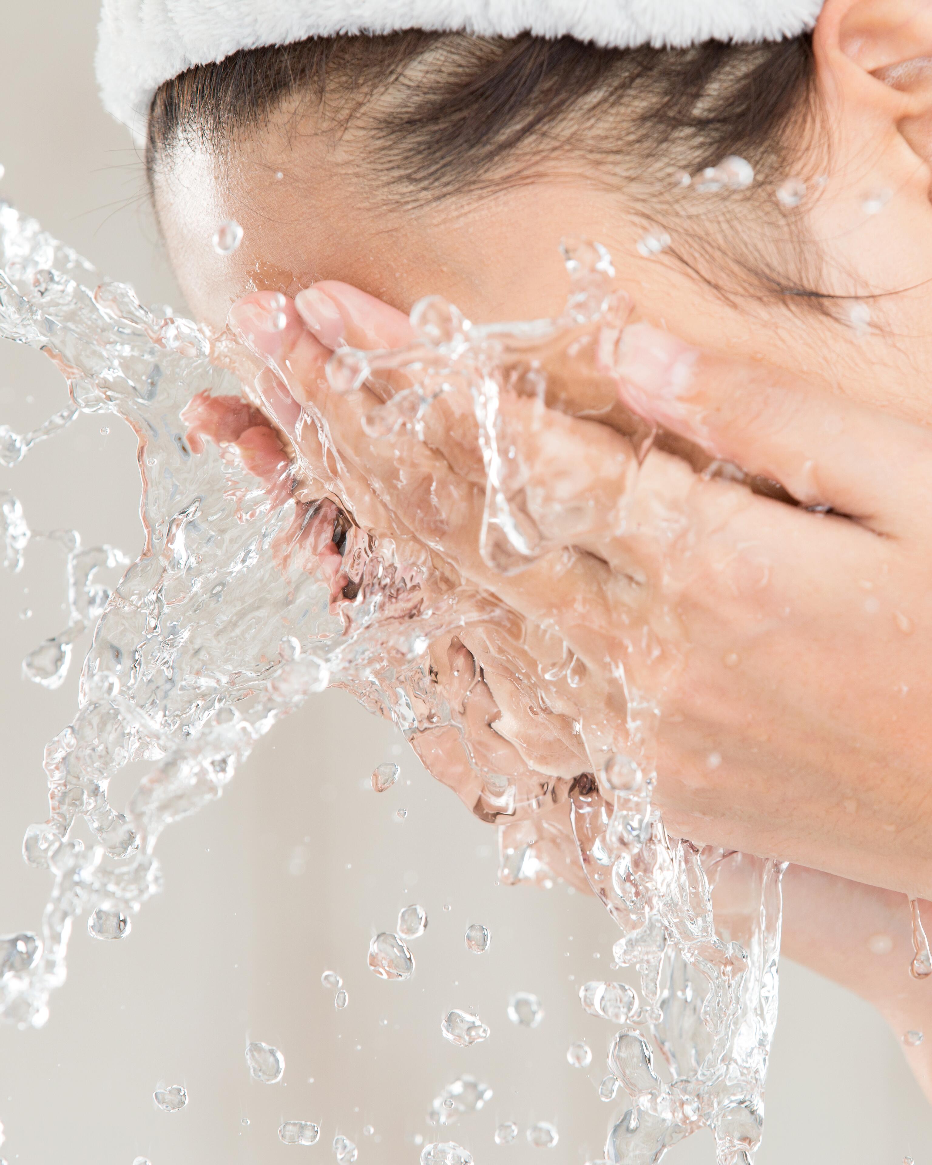 <span class="ezstring-field">av_acne_nettoyer-visage_4x5</span>