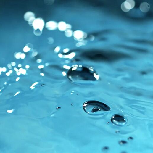 av_peau-cancer_close-up_eau_1x1