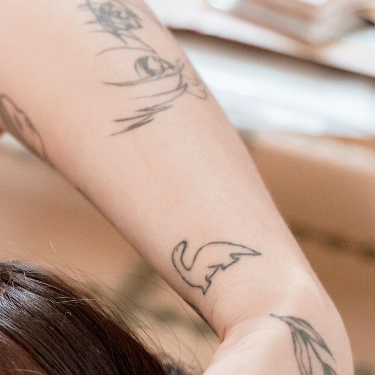 av_votre-peau_cicatrisation_tatouage_1x1