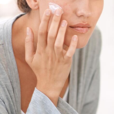 Maquiller les peaux acnéiques