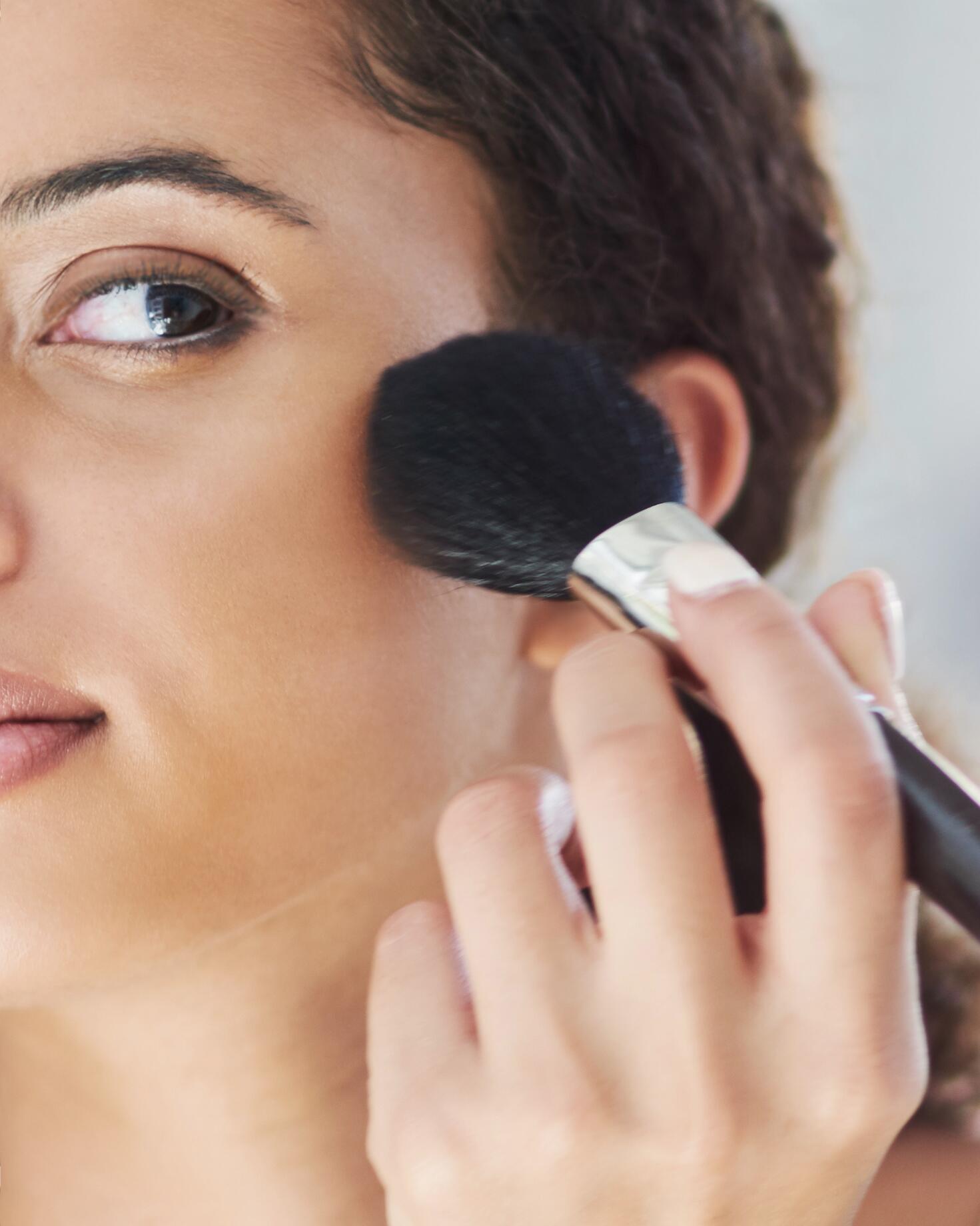 av_maquillage_femme_maquillage_4x5