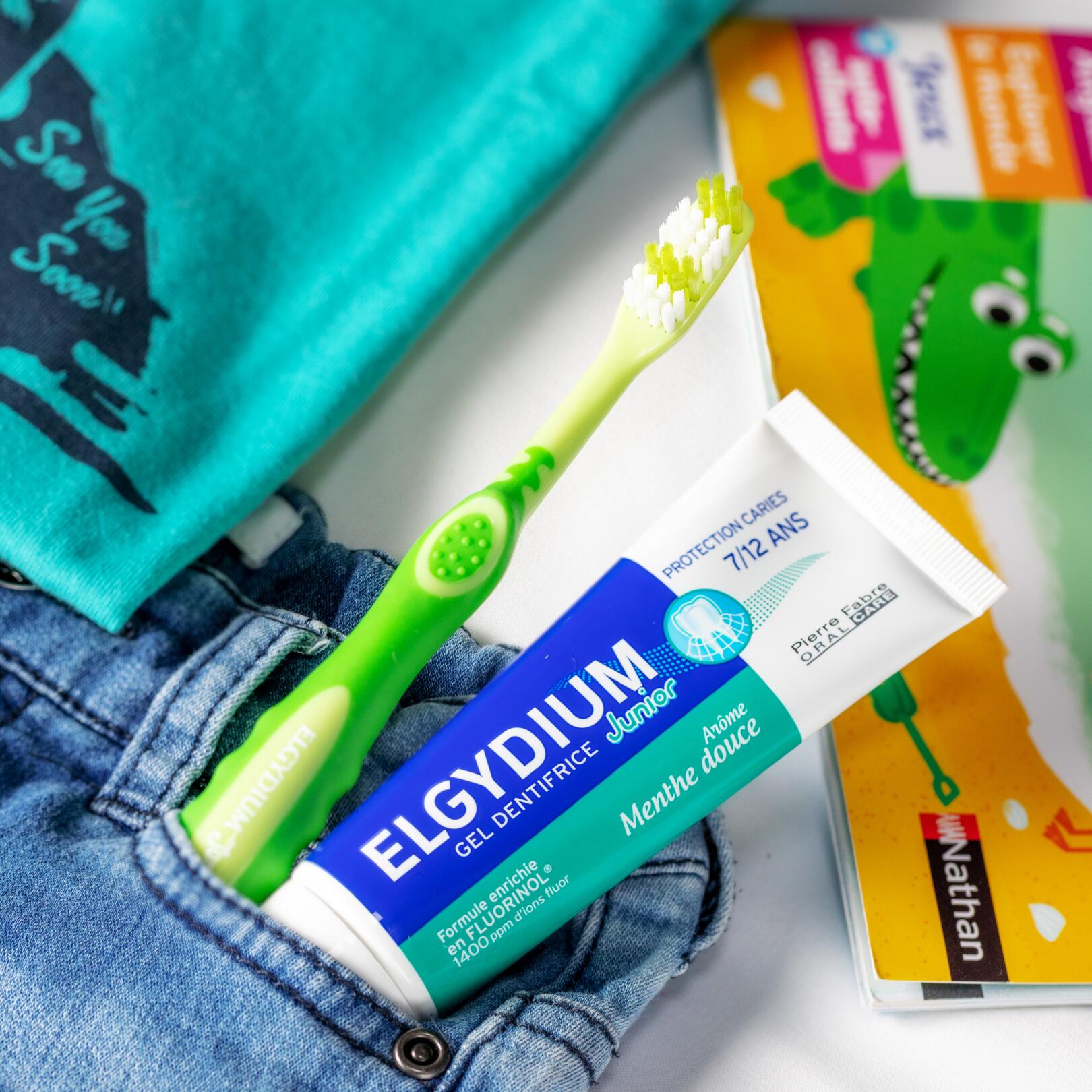 ELGYDIUM Junior Łagodna Mięta pasta do zębów dla dzieci 7-12 lat z kompleksem Fluorinol Protect+, 50ml
