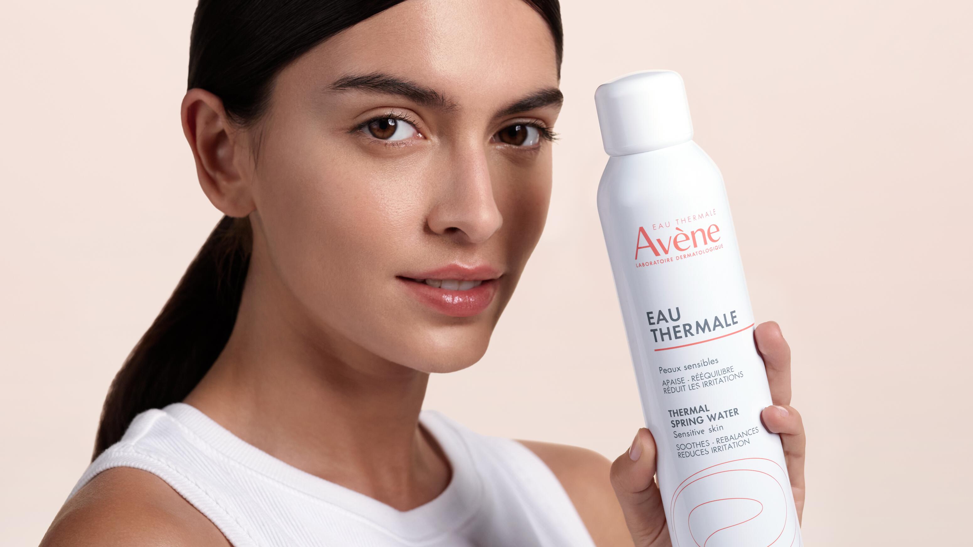 av_ETA_spray_Lucia3_16X9_3282779003131