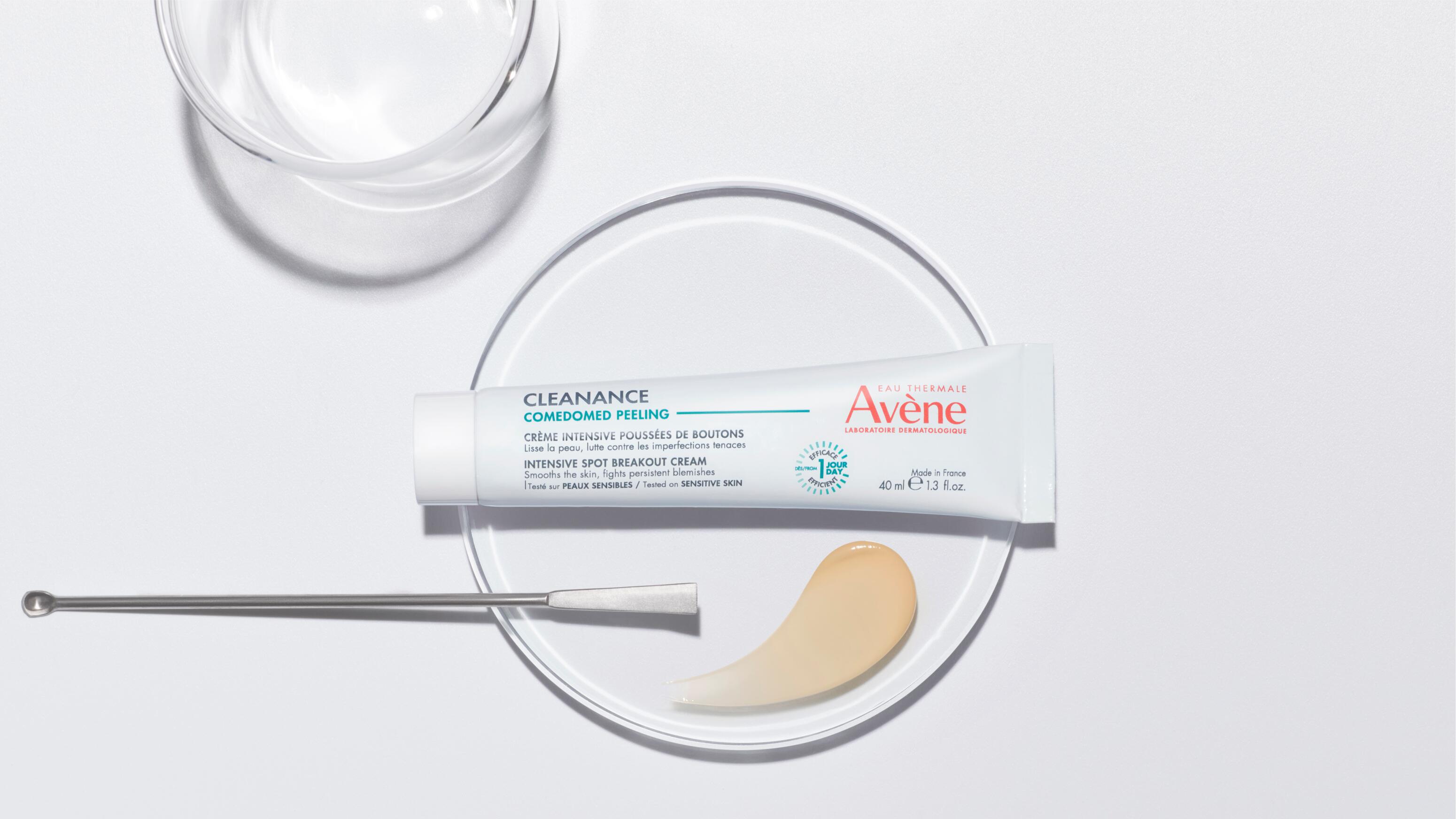 av_3282770395365_comedomed_peeling_pack_topshot_texture_09_16x9