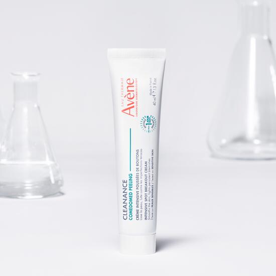 COMEDOMED PEELING Crème intensive poussées de boutons