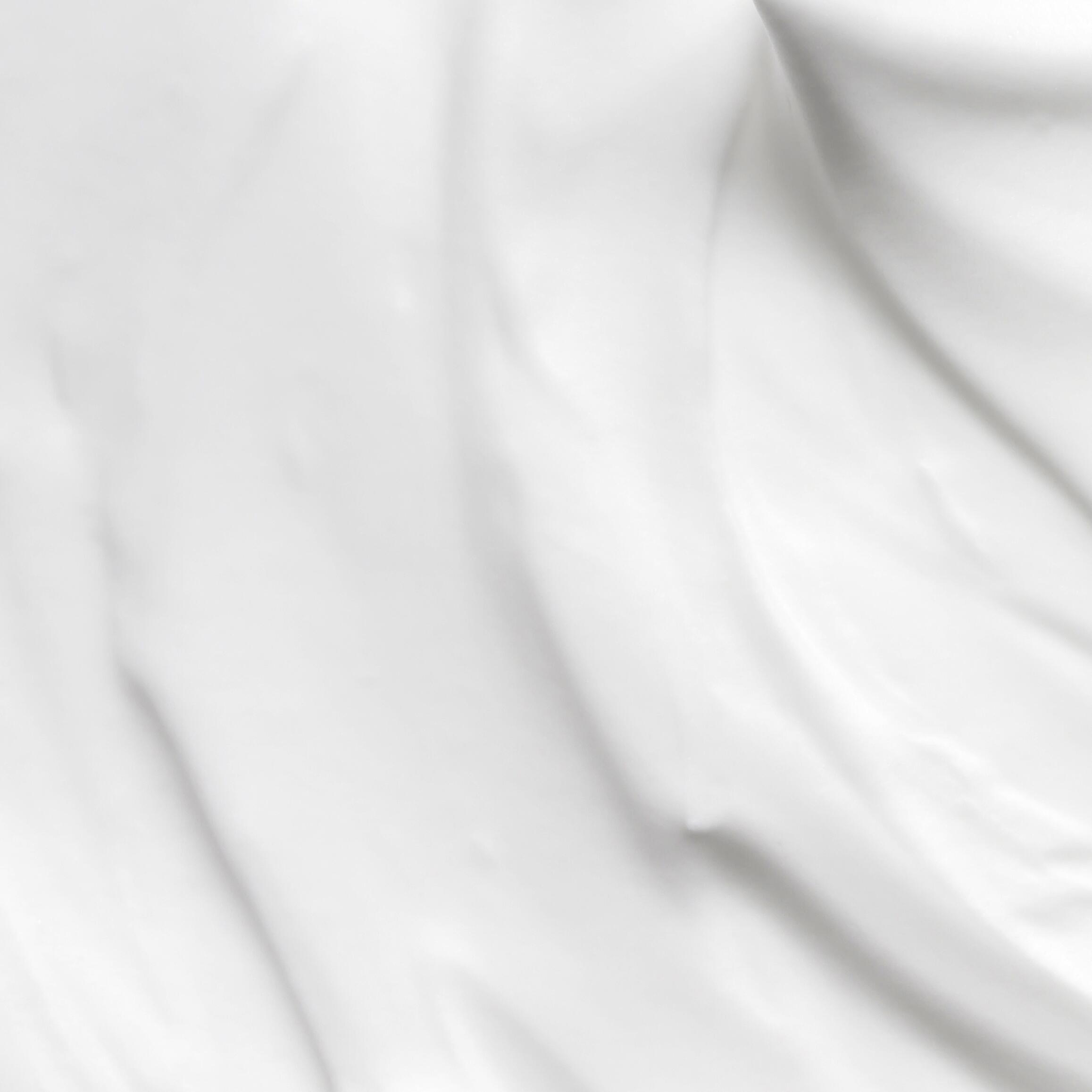 <h4 class="">Cold<strong> </strong>Cream<strong> </strong>Av&egrave;ne</h4><p>Mezcla tradicional de ingredientes procedentes de la farmacopea francesa, una crema compuesta por cera, grasas y Agua termal de Av&egrave;ne. Act&uacute;a como el cemento para compensar el d&eacute;ficit de sebo de la pel&iacute;cula hidrolip&iacute;dica y as&iacute;&nbsp;proteger la piel de la sequedad.</p>

