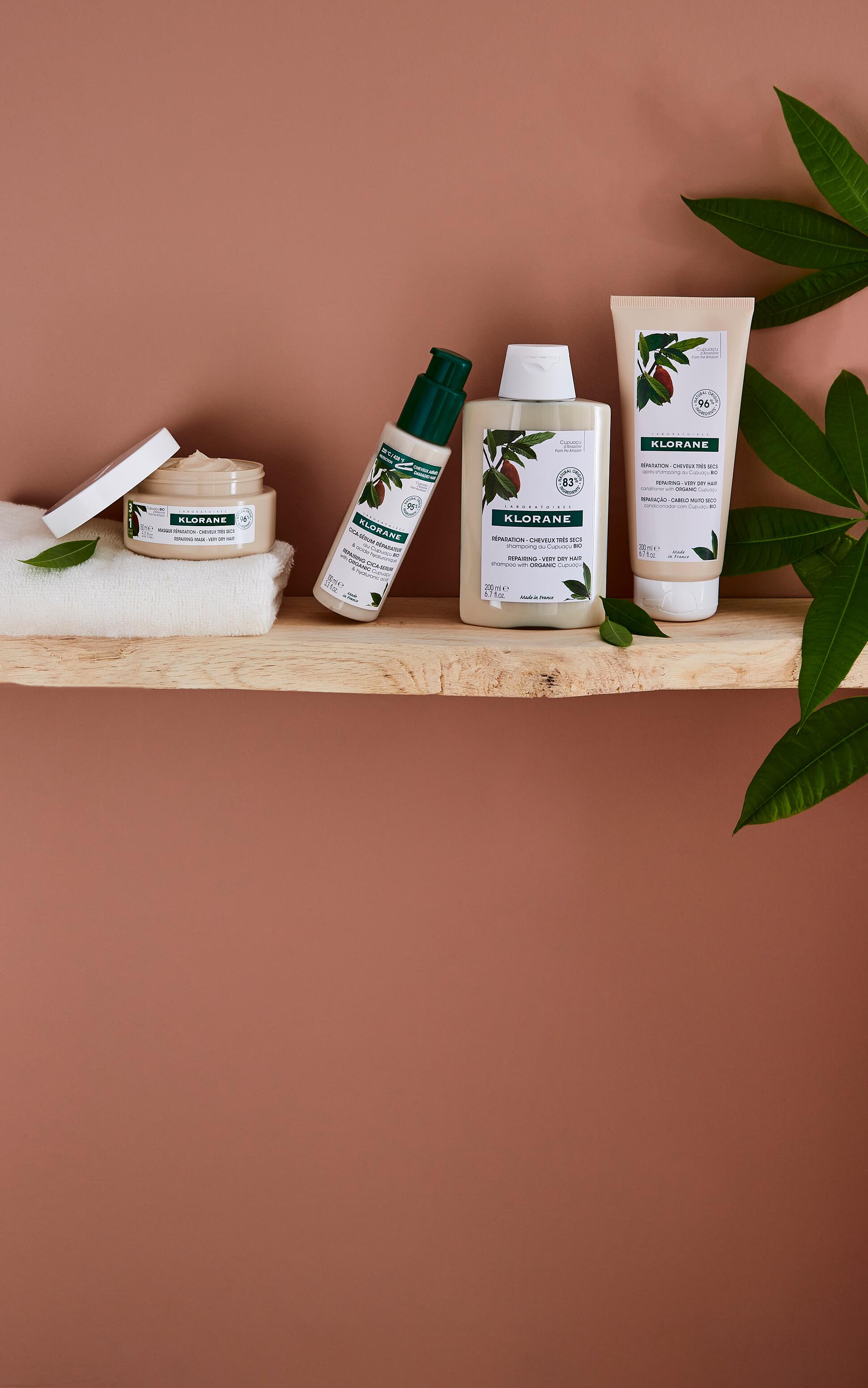 kl_cupuacu_hair_lifestyle_cyrielle_website_header_banner_mobile_vertical_with-serum