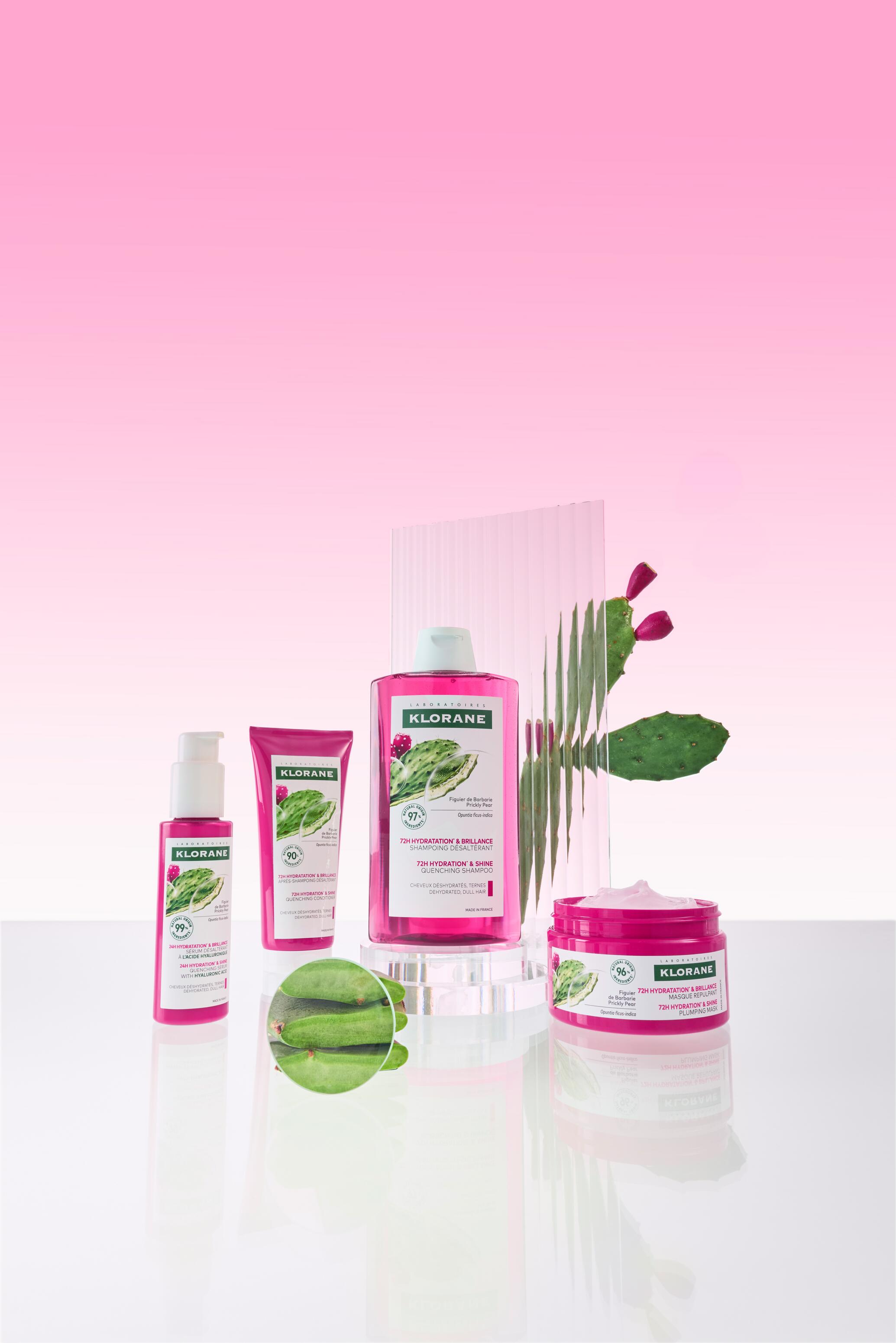 Votre routine complète pour apporter 72H¹ d’hydratation et brillance aux cheveux deshydratés et ternes.