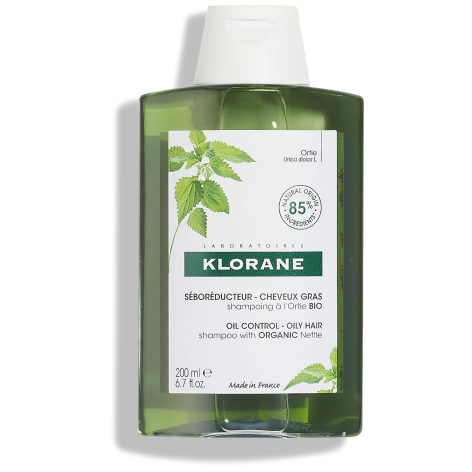 A sebo-regulating shampoo containing organic nettle extract