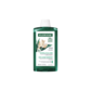 With Medicinal Galangal, 4 times faster than Zinc Pyrithione*** to clear out 100%* of dandruff from the first use.