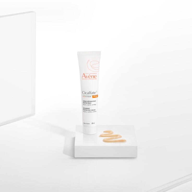 Crème réparatrice protectrice SPF 50+
