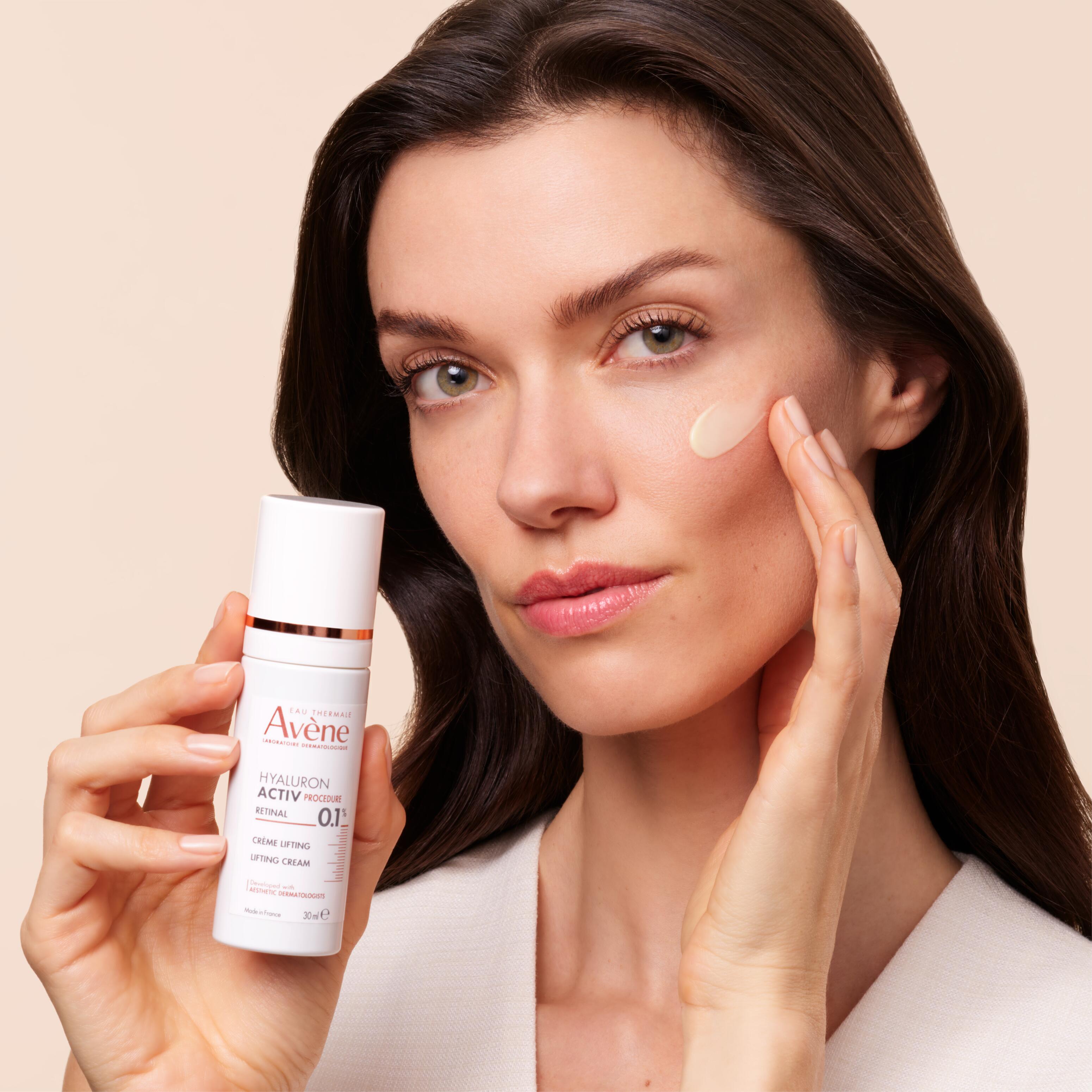 av_hyaluron_activ_procedure_creme_lifting_texture_annacristina_01_1-1_3282770400908