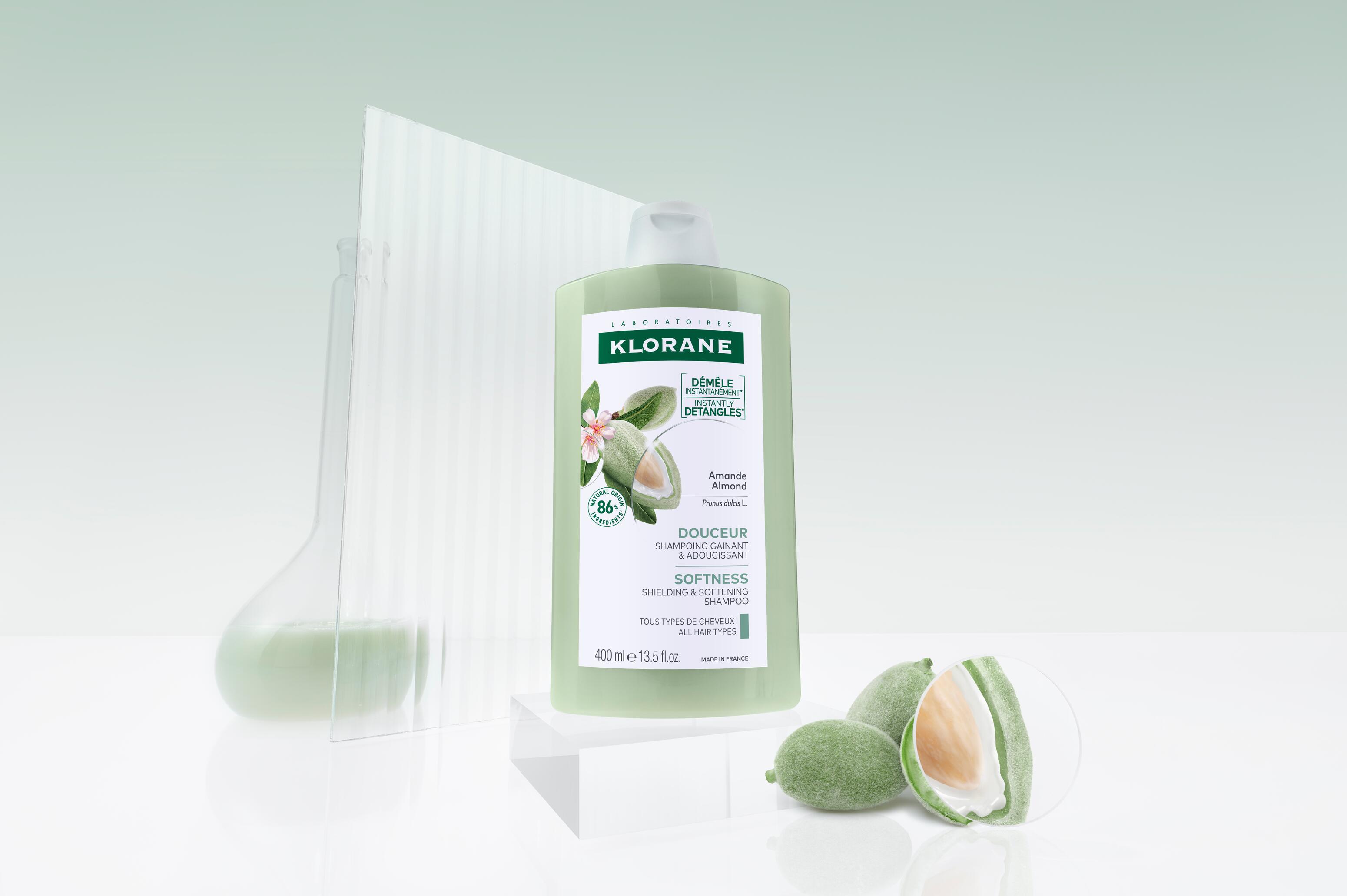KL_almond_hair_shampoo_expert-packshot_colored-background_3282770150445