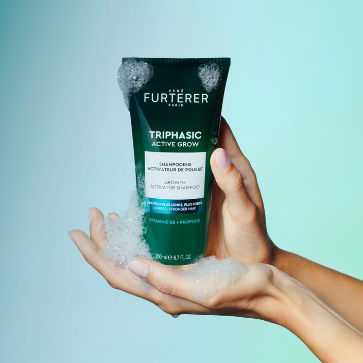 RF_ACTIVE-GROW_AO-PULL_SHAMPOO_Carrousel_Eretail_Product_1x1_2025_no-text