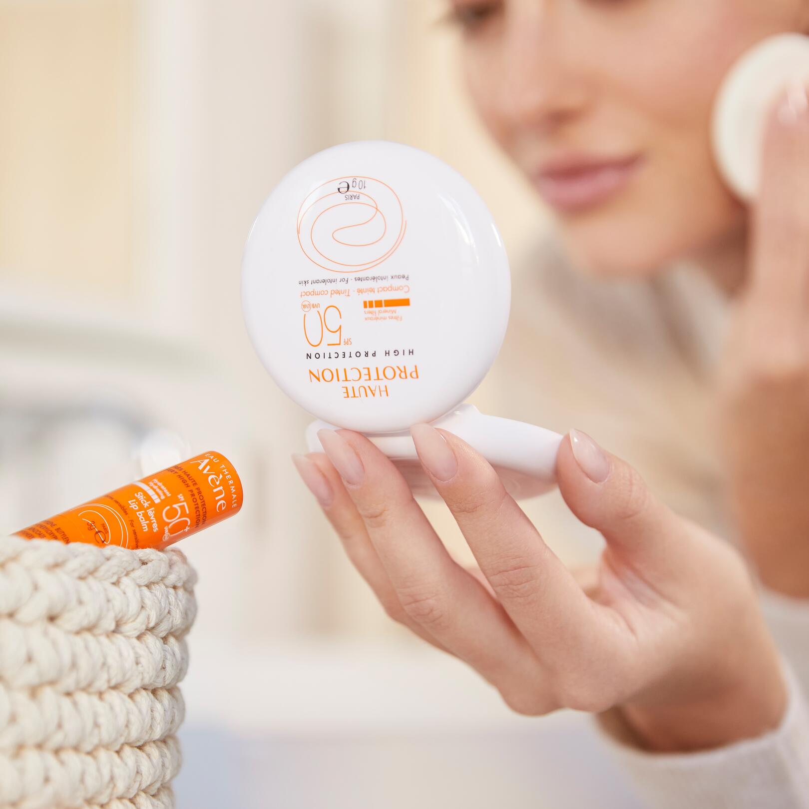 Avene tinted sunscreen top