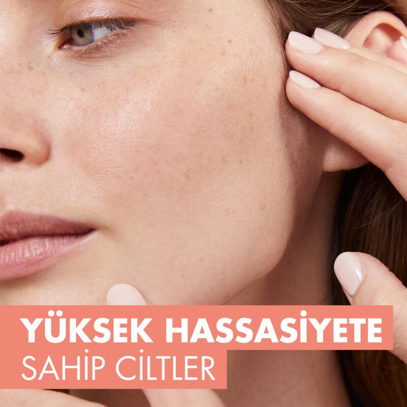 Mineral Filtreli Kompakt Açık Renkli SPF 50+ Güneş Koruyucu