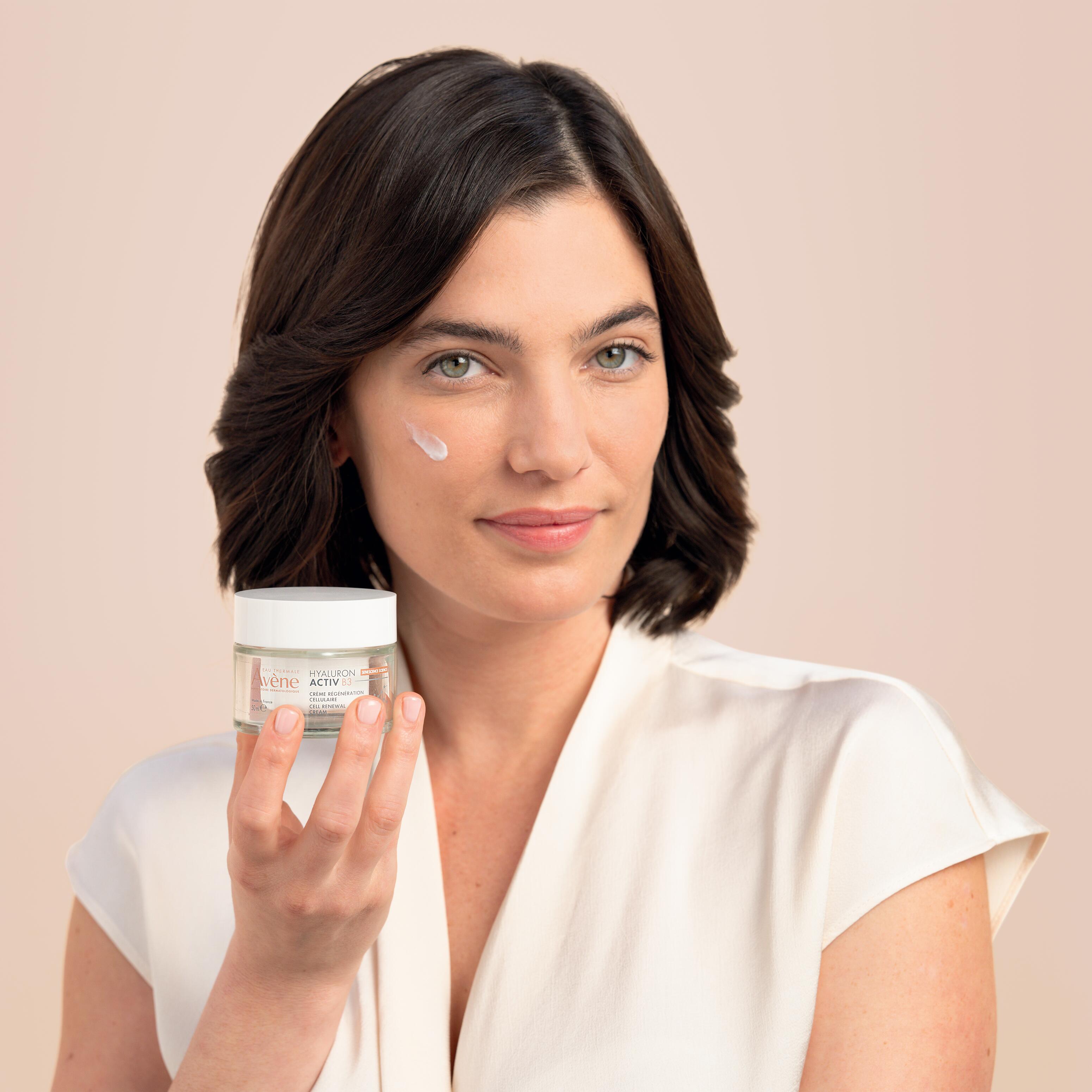 Act on the deep causes of skin aging by stimulating cell renewal.