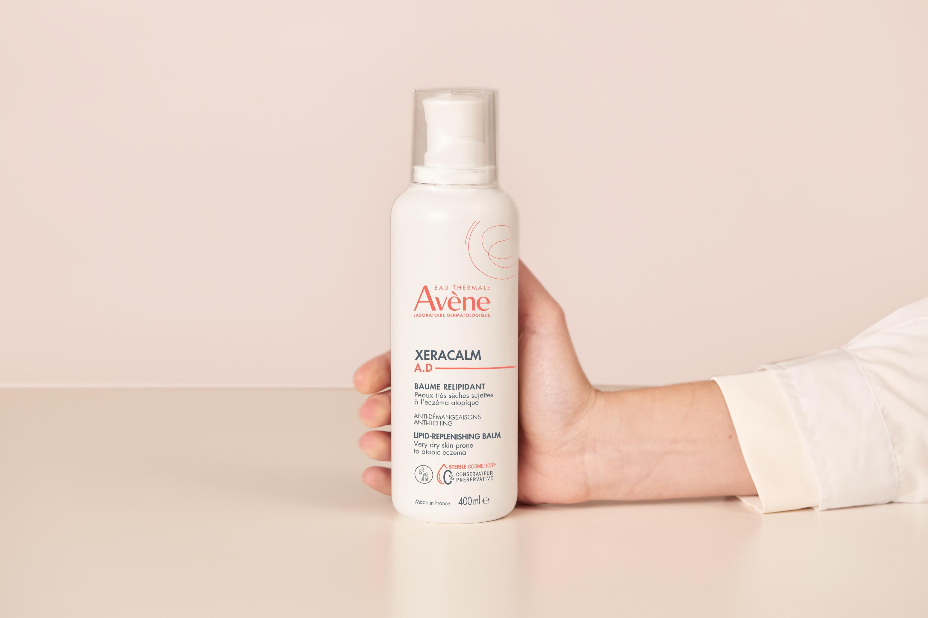 av_xeracalm-ad_lipid-replenishing-balm_dermatologist2_3282770154566_hd_full