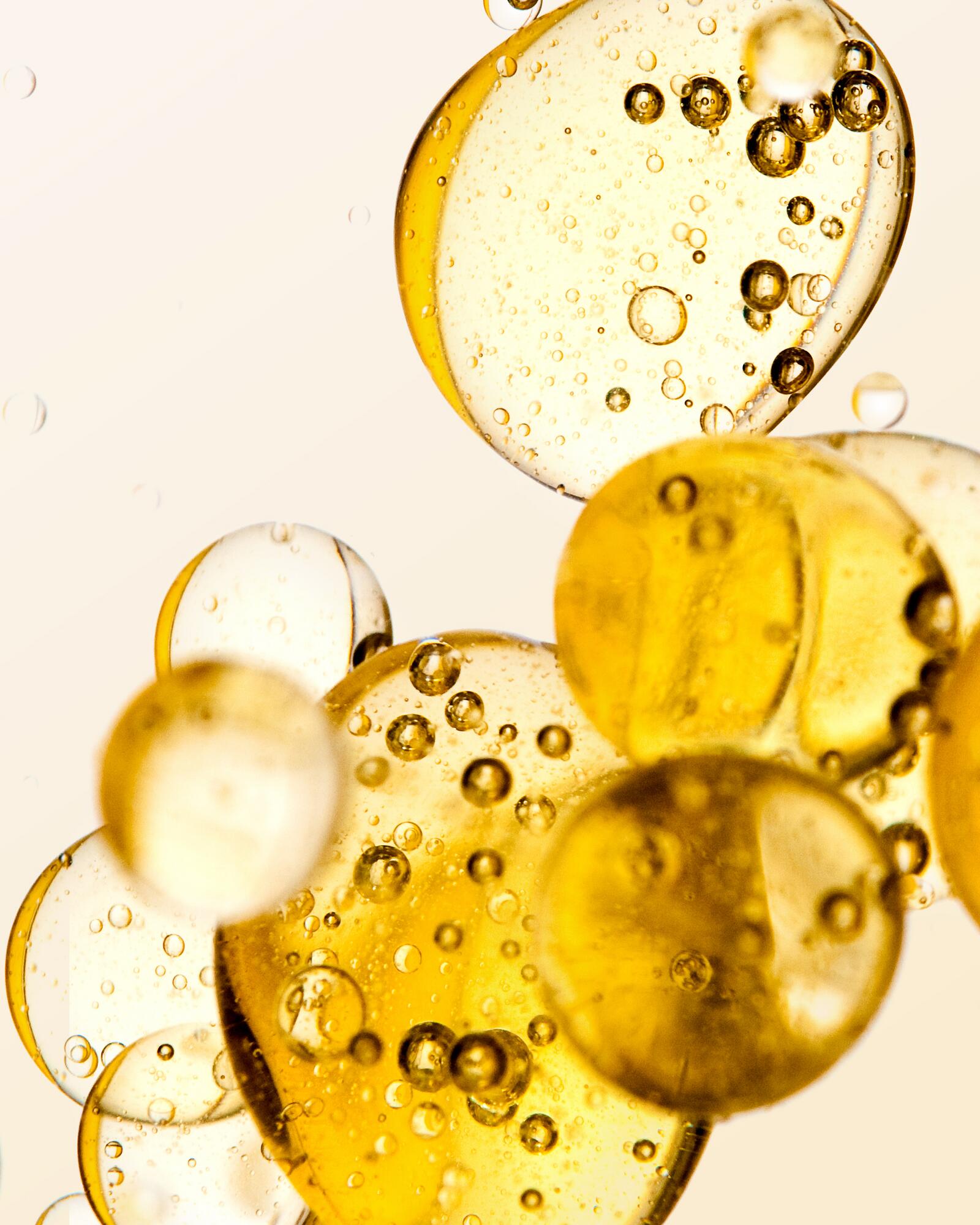 <span class="ezstring-field">av_solaires_engagement-formulation_laborantine_microscope_4x5</span>