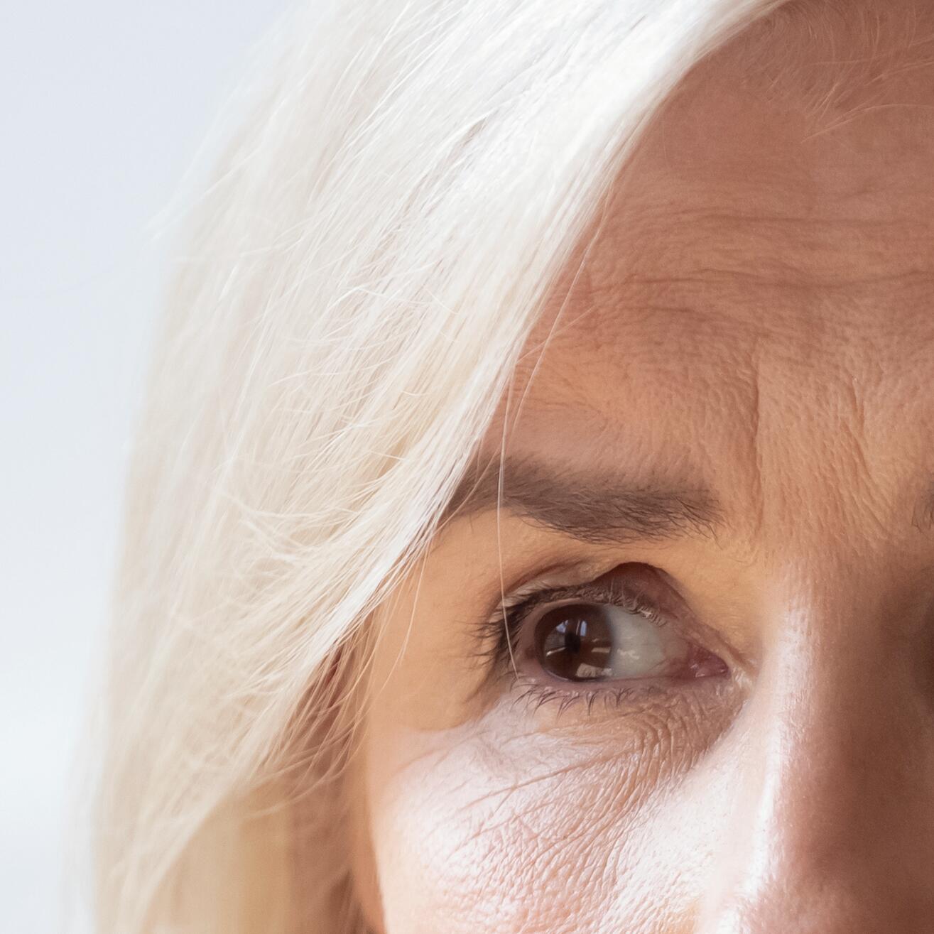 av_anti-age_femme_senior_ride-du-lion_1x1_v1