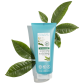 Le Gel douche au parfum Eau de Tiaré dépose un léger film protecteur sur la peau pour préserver durablement son hydratation.