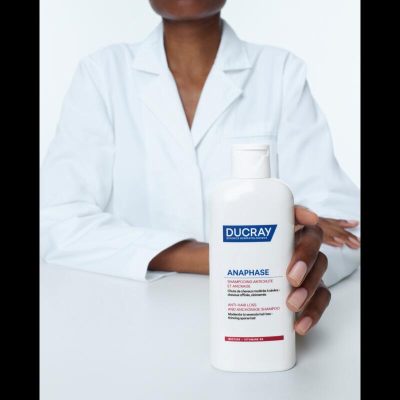 Shampooing antichute et ancrage