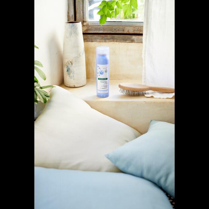 Volumising Dry shampoo with Organic Flax - Fine, flat hair 