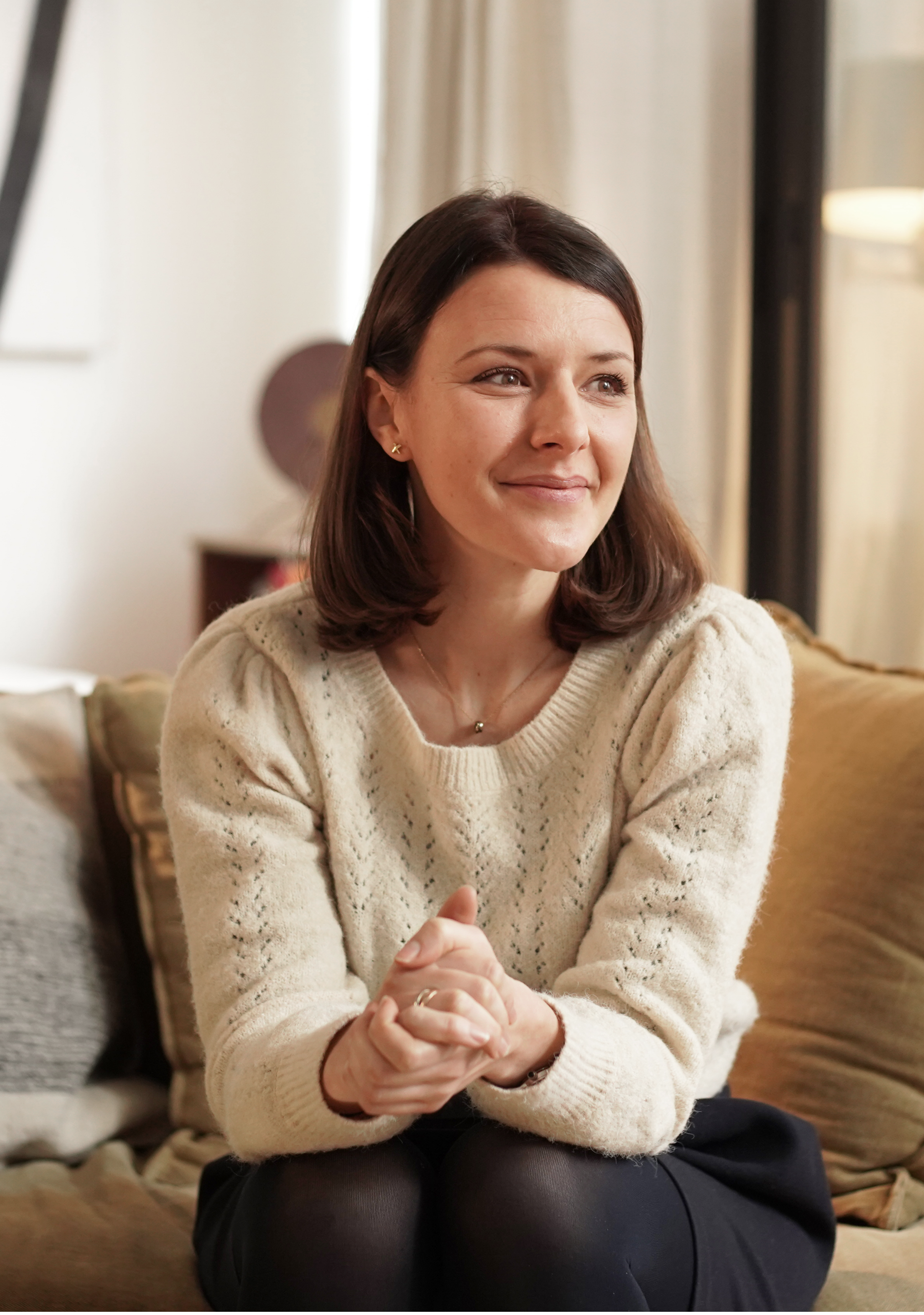 <span class="ezstring-field">rf_mag_mmhai_julie-caseran_triptych_visual_1_4-5 375x532</span>