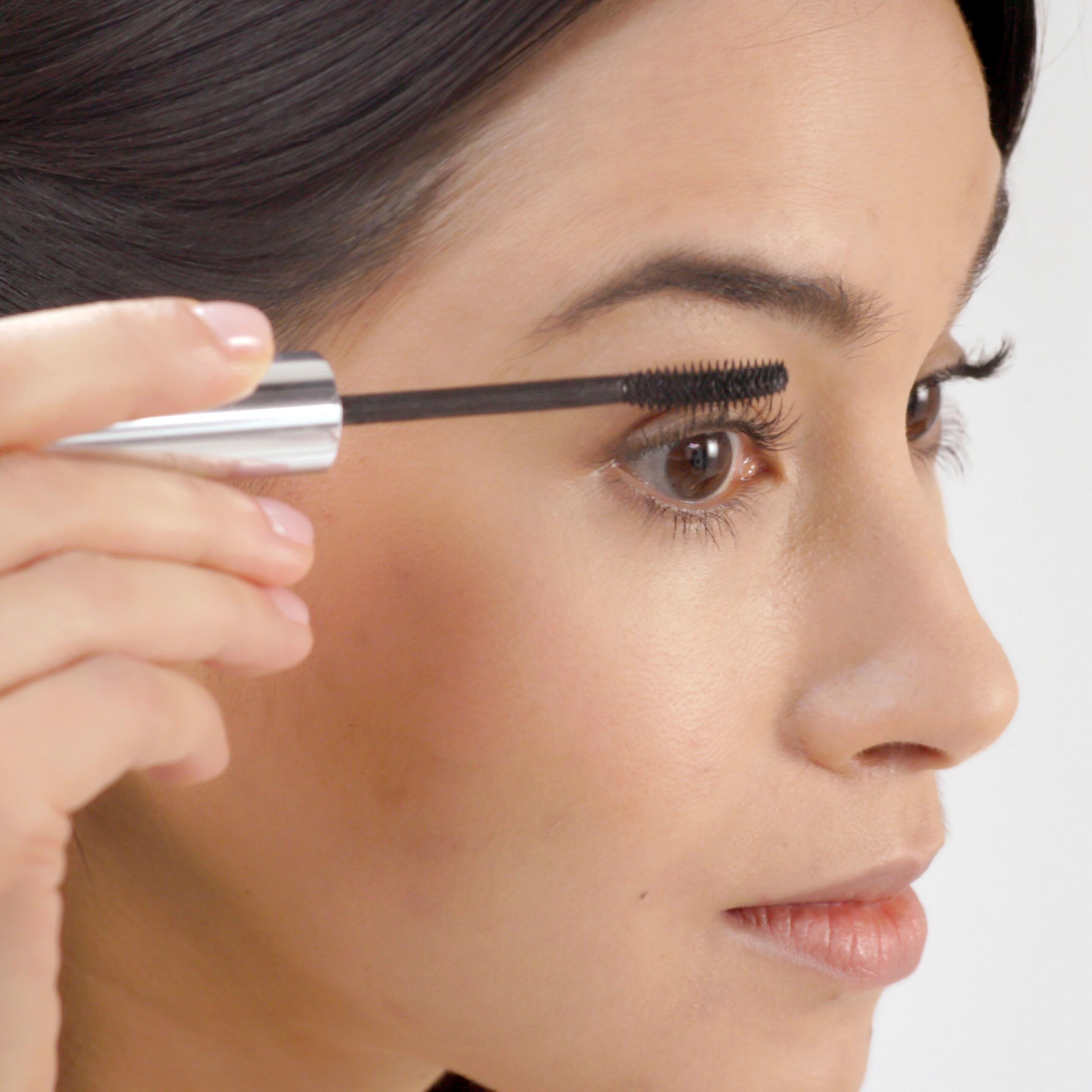 av_maquillage_snapshot_2019_tuto_acneskin_11_3282779420884_1x1