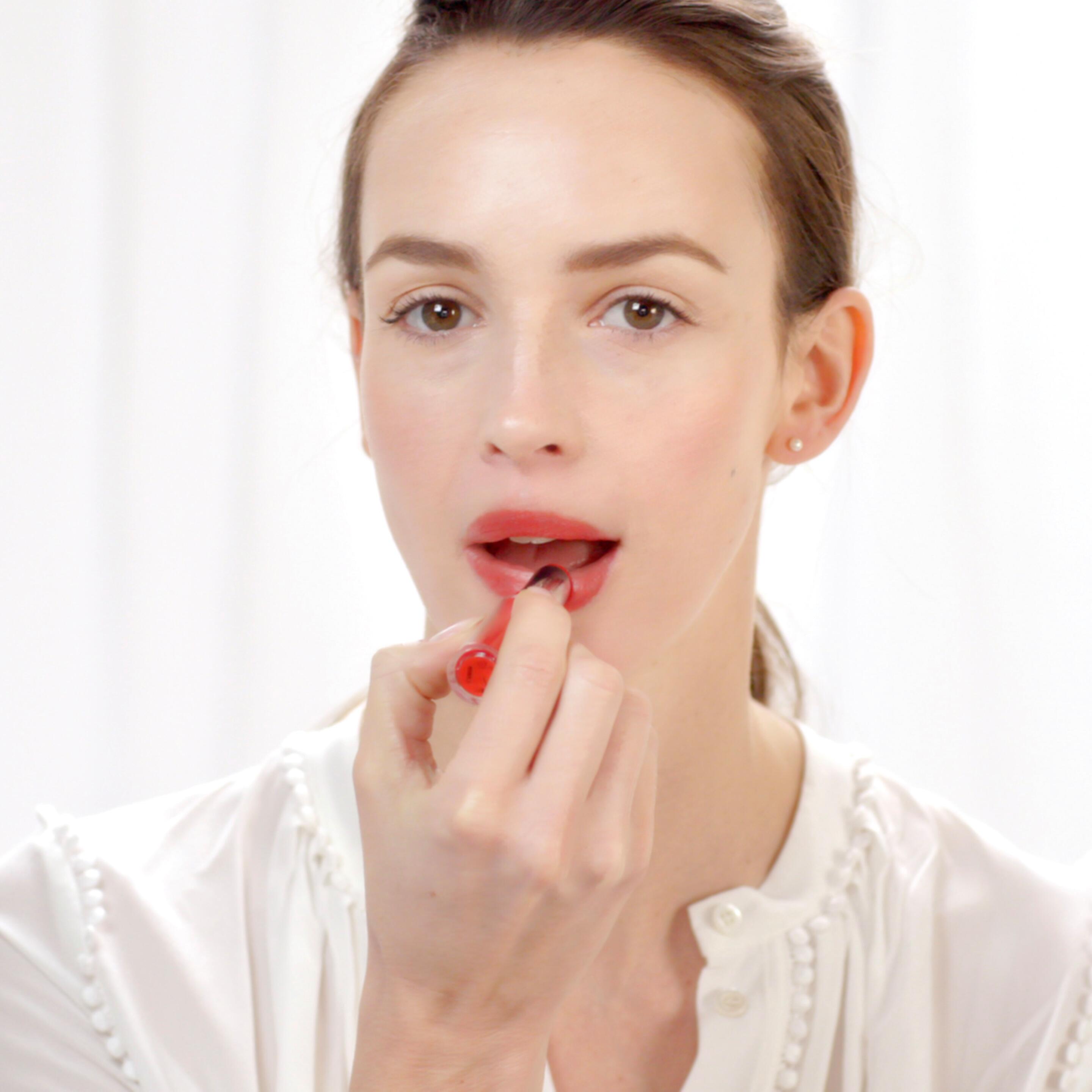 av_maquillage_snapshot_2019_lipbalm_red_3282770209068_02_1x1