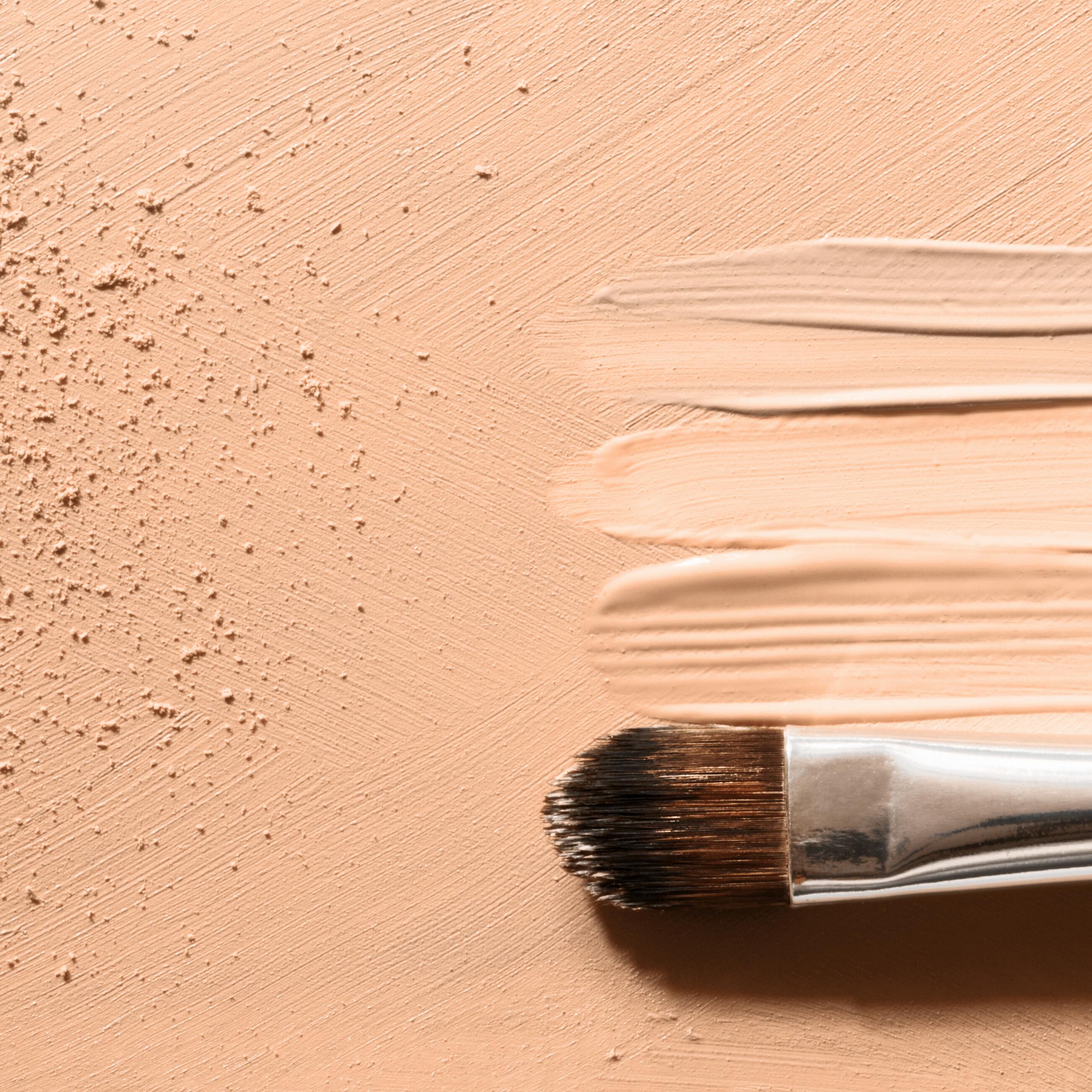 av_maquillage_pinceau_produit_beige_1x1